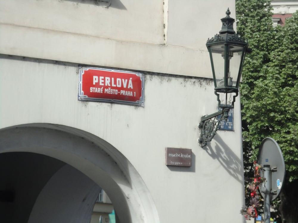 Perla Hotel Prague Luaran gambar